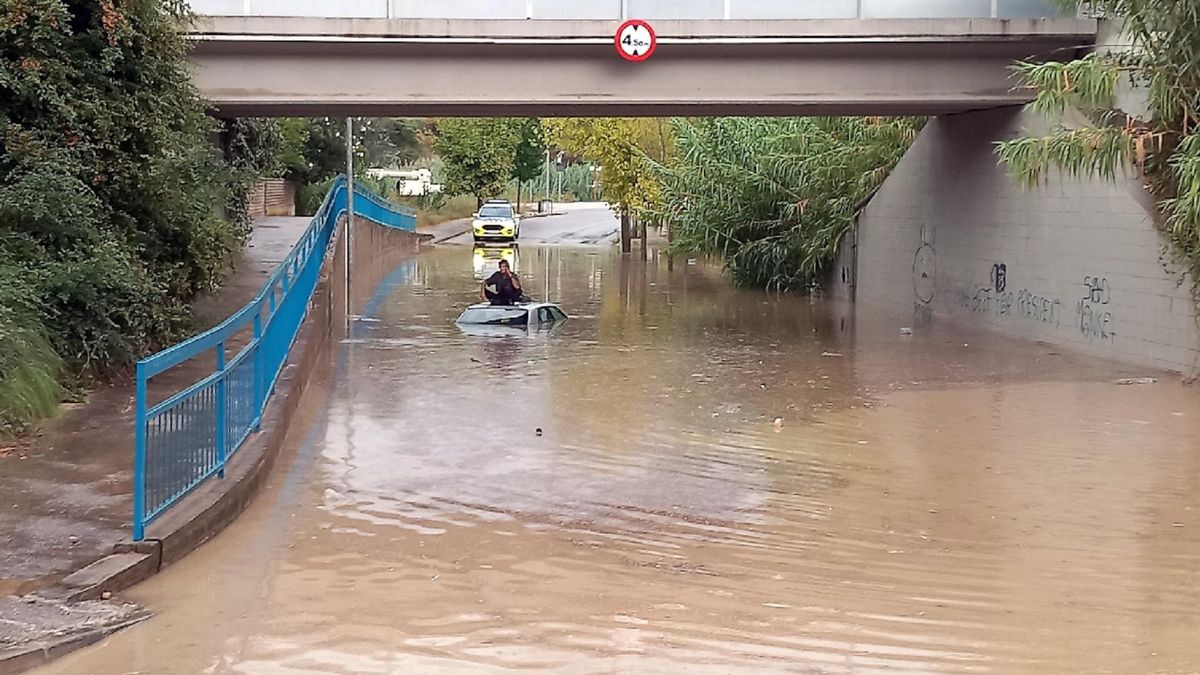 Canal inundado en las últimas lluvias en Vilanova del Camí