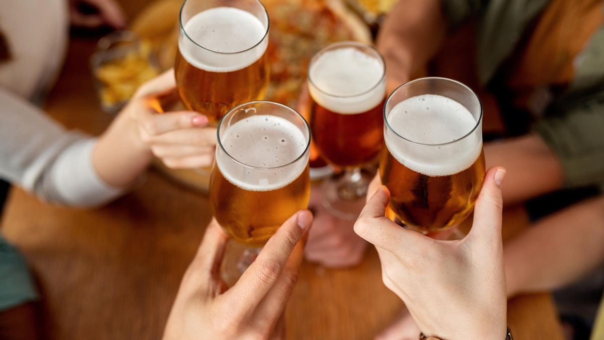Una cerveza puede refrescarte... pero mejor que sea solo una.