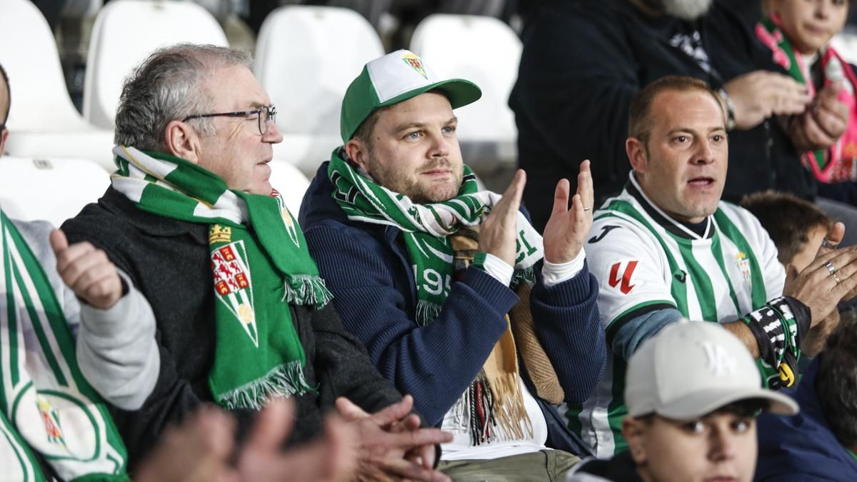 Grada Blanquiverde del Córdoba CF - Cádiz CF