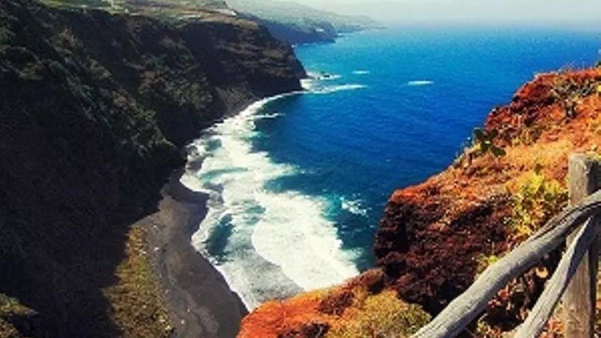Playa de Nogales, Puntallana.