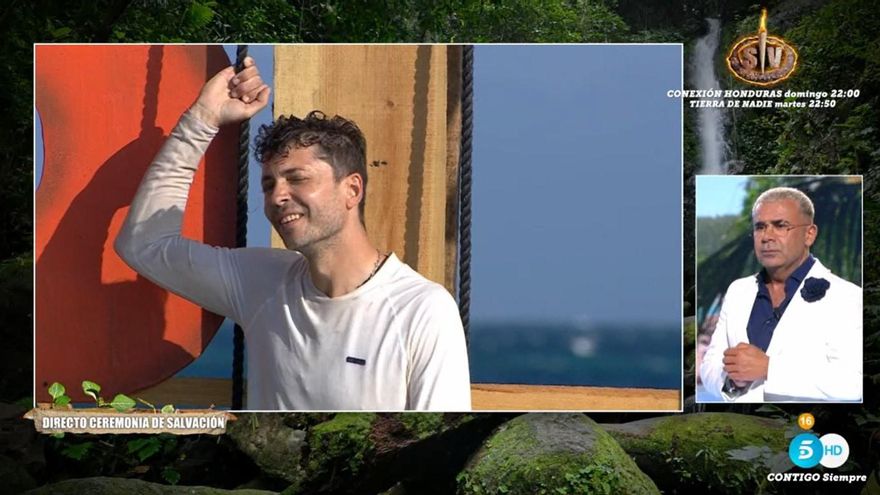 Ángel Cristo desmontó a Jorge Javier con una indirecta sobre la espantada de Bárbara Rey en 'Cuentos chinos'