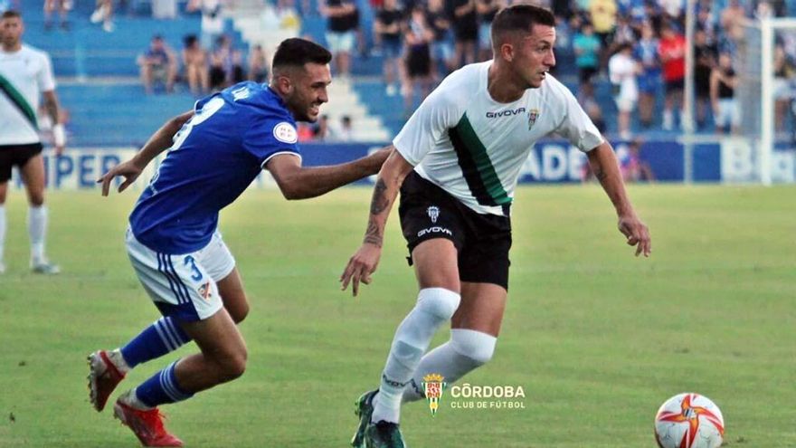 Cristian Carracedo, un puñal en la banda de Córdoba CF