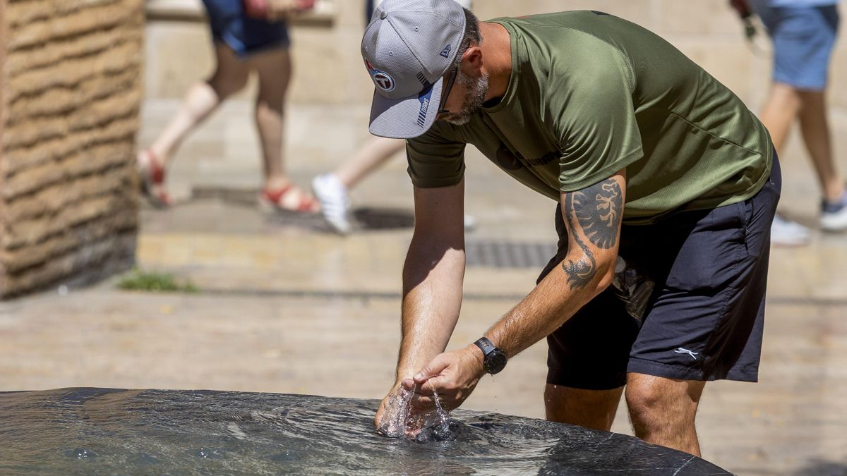 Las tormentas siguen en el nordeste peninsular mientras el calor supera los 35 grados en gran parte de España