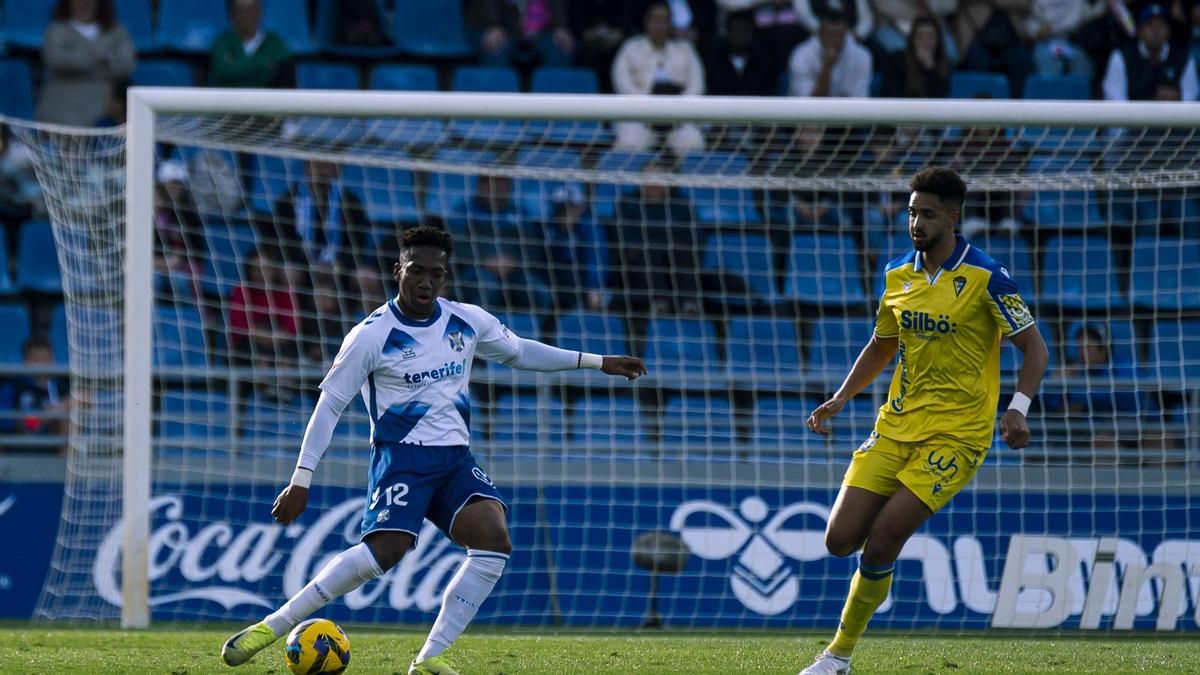 El Tenerife recibe al equipo al que más se enfrentó en Segunda División