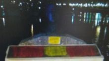 El monumento de homenaje al Stambrook con las pintadas falangistas / Pere Miquel Campos