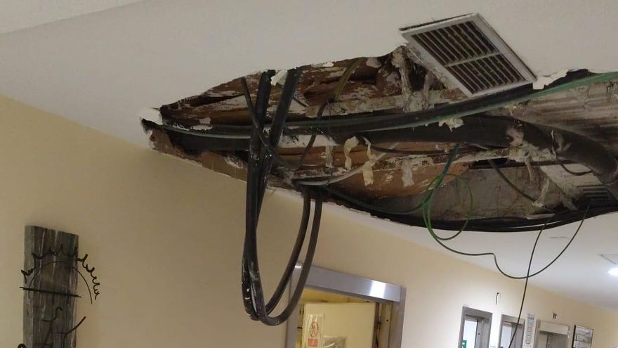Techo en la zona de Rayos del Hospital.