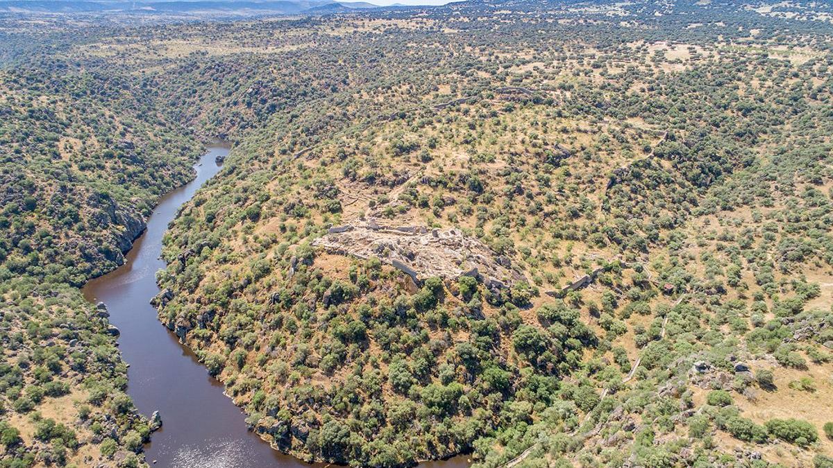 Un casino 'online' y un barco que no se vende, síntomas del abandono turístico del yacimiento de Ciudad de Vascos