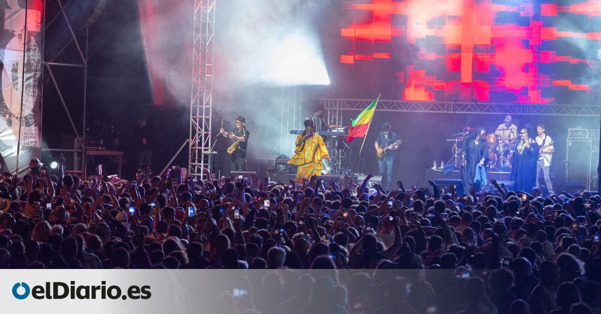 The Fuerteventura Music Festival Brings Together About 15,000 People at El Cotillo Beach