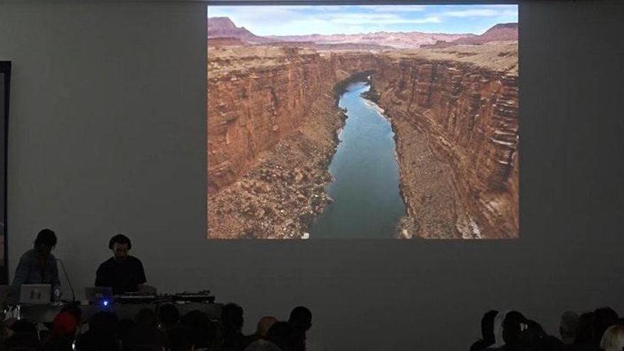 Thyssen completa su aterrizaje en Córdoba con una performance en el Alcázar y una charla con Niño de Elche