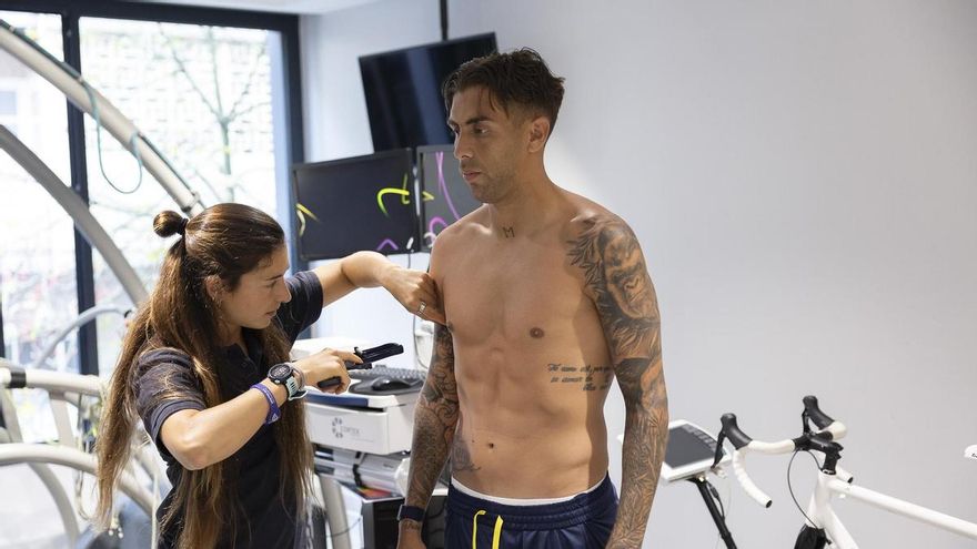 HPS recibe a Jefté Betancor tras regresar a Gran Canaria como nuevo jugador de la UD Las Palmas