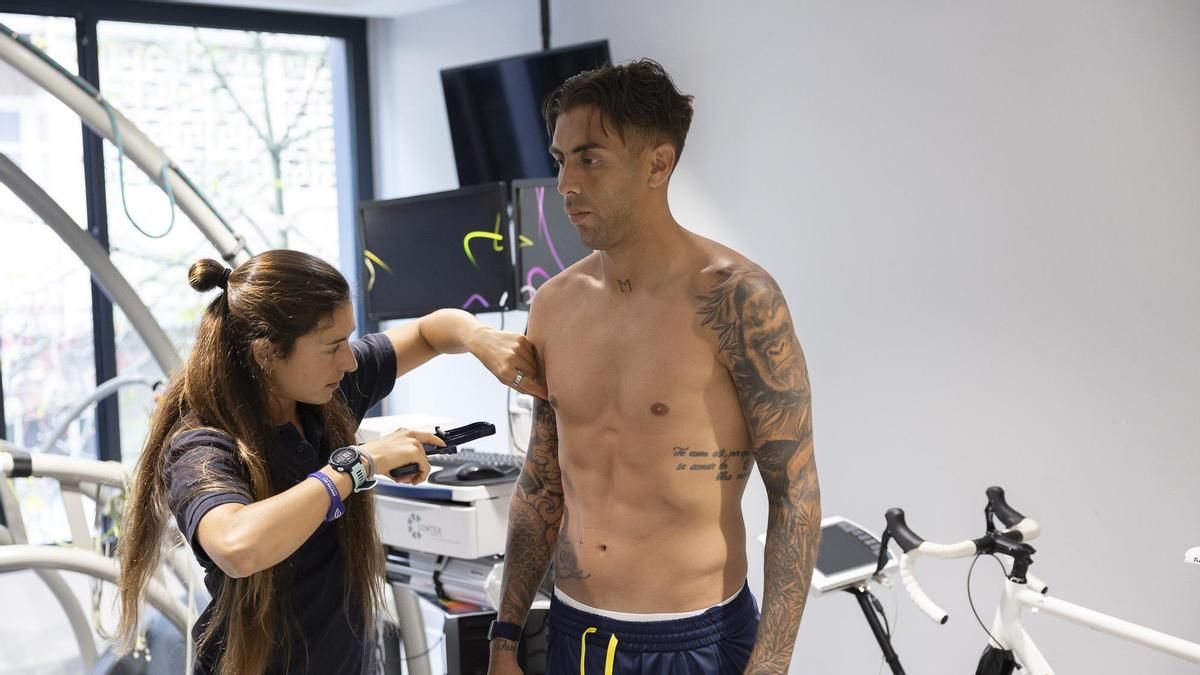 HPS recibe a Jefté Betancor tras regresar a Gran Canaria como nuevo jugador de la UD Las Palmas