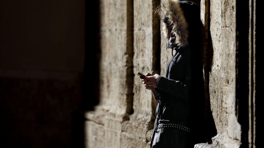 Sociedad Española de Protección Radiológica alerta de que radiación de móviles puede implicar riesgos cancerígenos