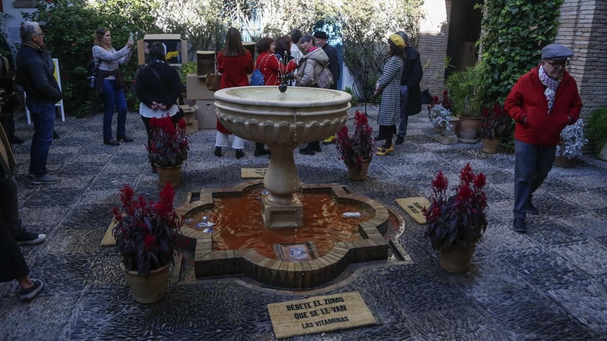 Inauguración del festival Poemx en el Palacio de Viana