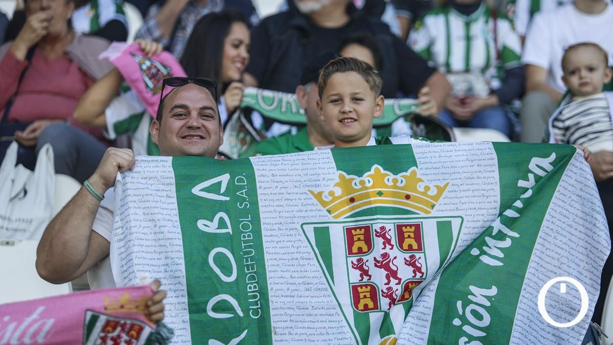 Grada Blanquiverde del Córdoba CF - CD Castellón