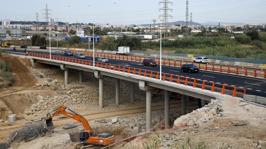 Finaliza la construcción del nuevo puente de la CV-33 sobre el Poyo que colapsó en la dana