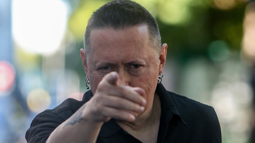 La difícil historia de Fermín Muguruza con Madrid: boicots y amenazas, pero también conciertos sorpresa y defensa popular