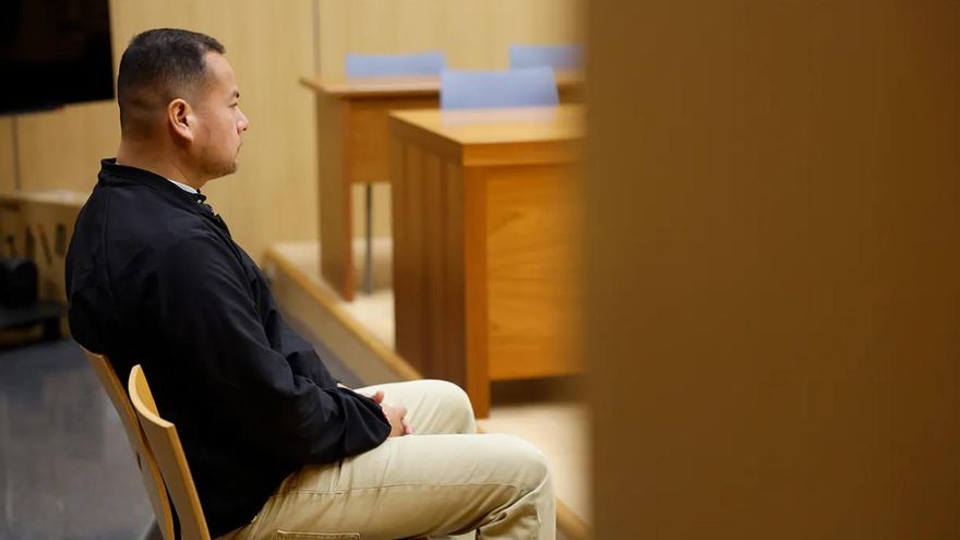 El acusado del crimen del canónigo de la Catedral de València niega las relaciones sexuales y dice que no se "investigó bien"