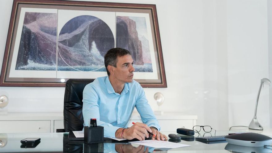 El jefe del Ejecutivo, Pedro Sánchez, preside una reunión telemática de coordinación sobre la situación en Ceuta tras la crisis migratoria. EFE/ Pool Moncloa SOLO USO EDITORIAL/SOLO DISPONIBLE PARA ILUSTRAR LA NOTICIA QUE ACOMPAÑA (CRÉDITO OBLIGATORIO)