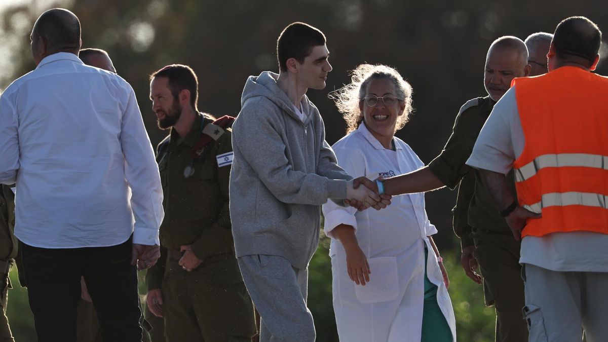 Maxim Herkin a su llegada al Hospital Sheba en Ramat Gan.