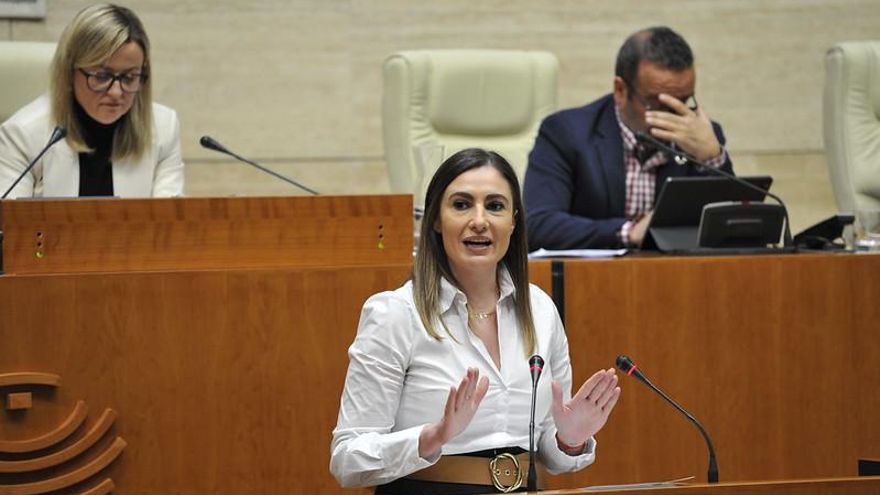 El PSOE no convence a la oposición con su ley para legalizar Valdecañas y 55 ZEPAS