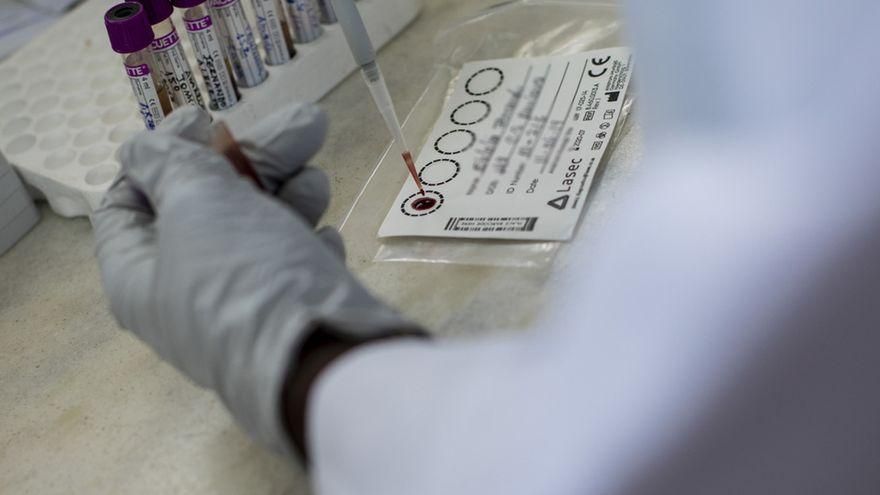 La Comunidad de Madrid culpa al Gobierno central de las trabas que impiden tratar a inmigrantes con VIH