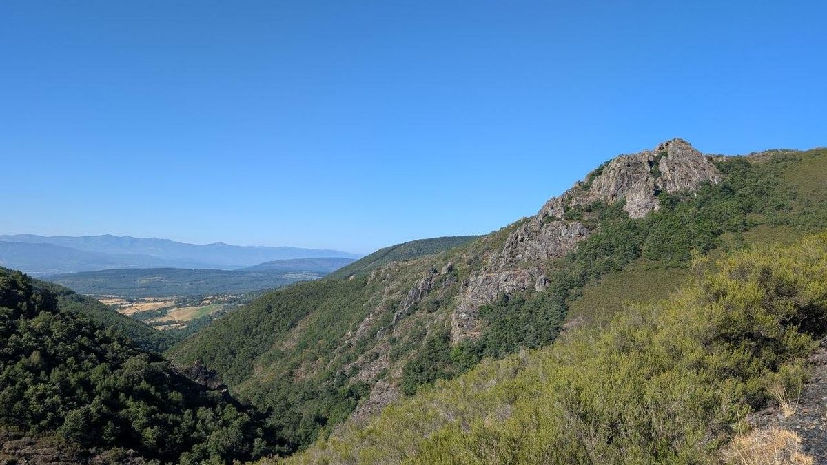 Paisaje de la sierra de Gistredo
