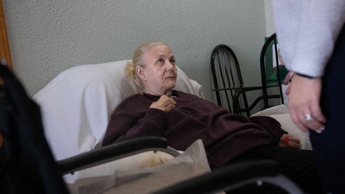 Mari Carmen quedó postrada tras una operación que no debió realizarse: "Dijeron que era como sacarse una muela"