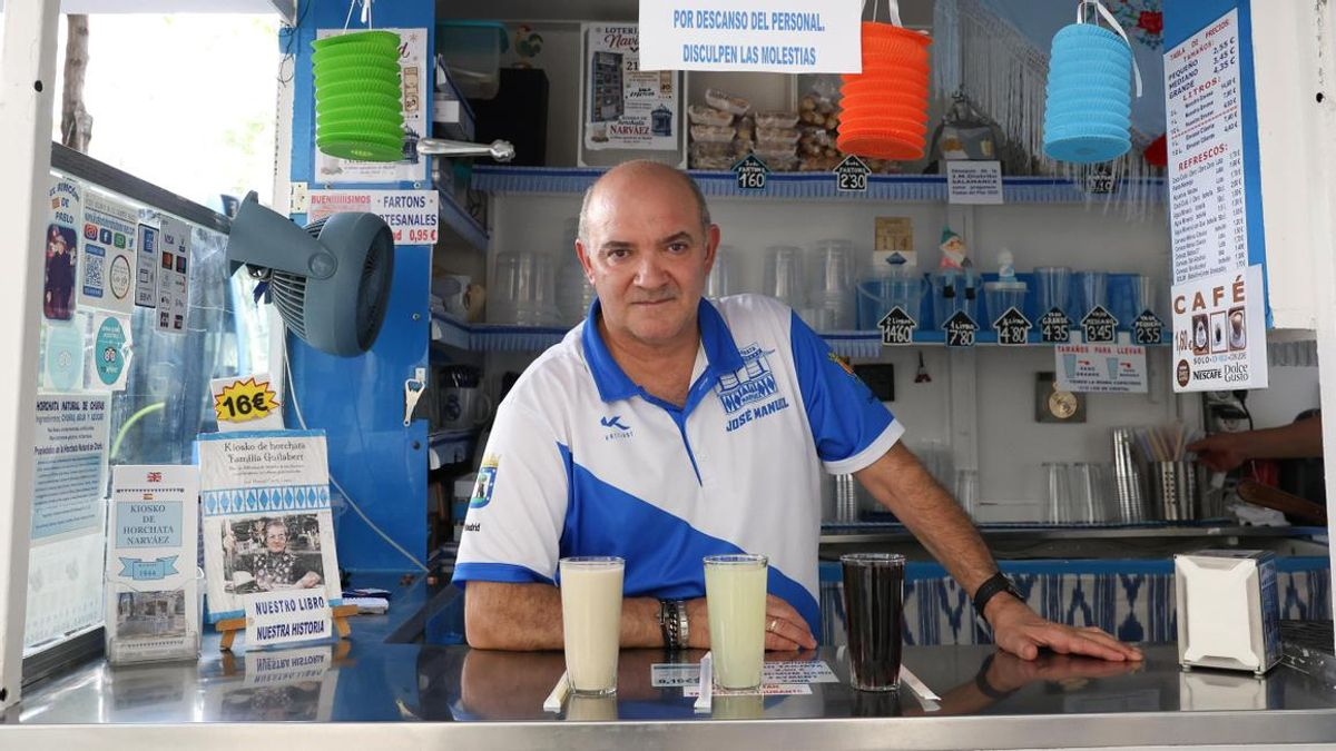 José Manuel García, el dueño del último aguaducho de Madrid: “Se ha descuidado a los negocios tradicionales”