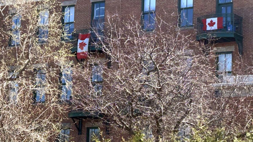 Los líderes de los principales partidos políticos votan en las elecciones de Canadá