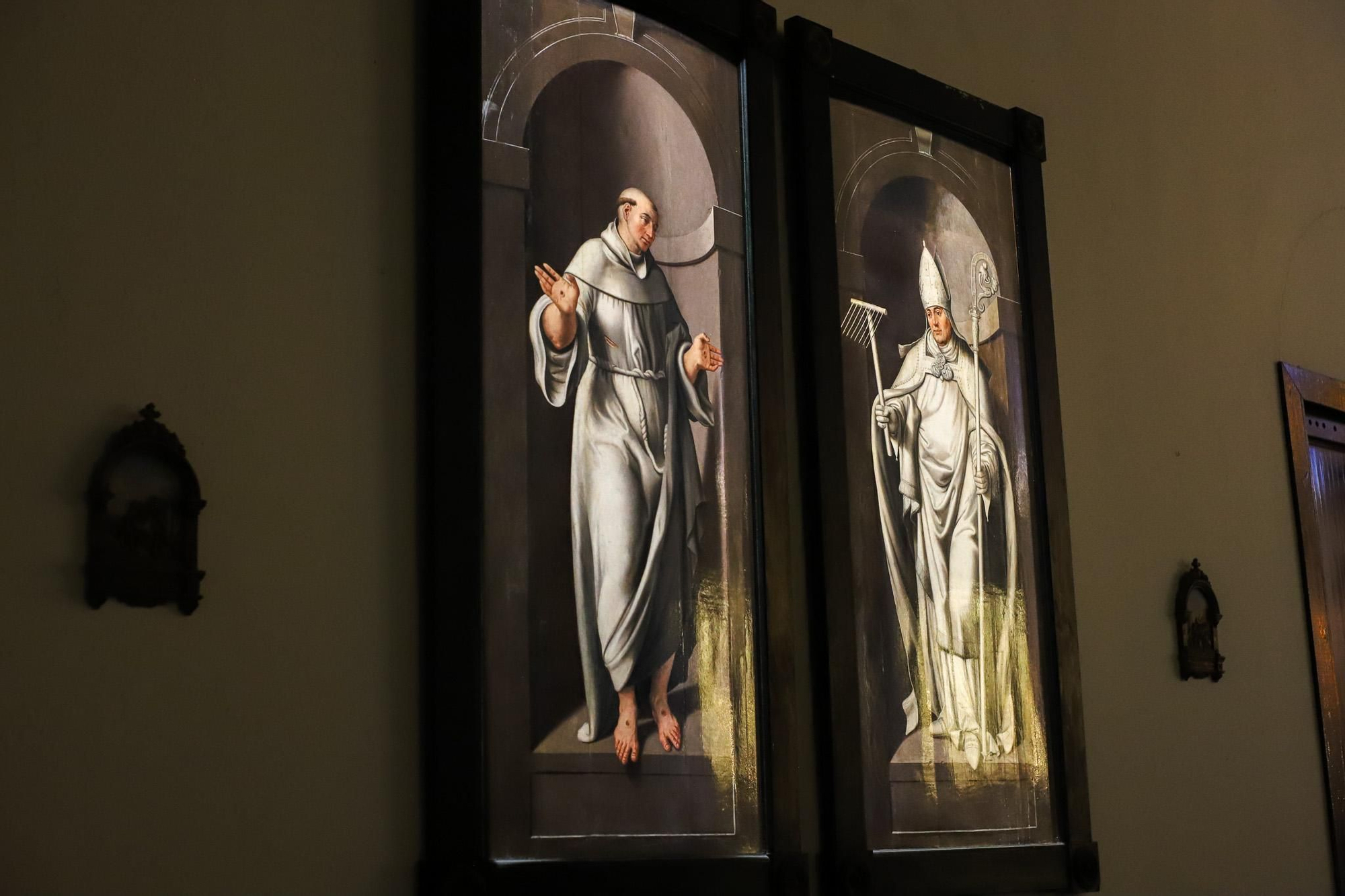 La iglesia de Santo Domingo inaugura su colección museística con tesoros de arte canario y flamenco.