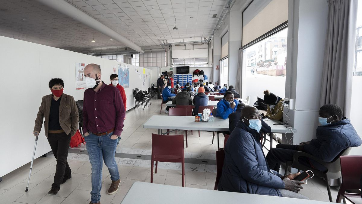 Archivo - Recursos del Gobierno Vasco para migrantes