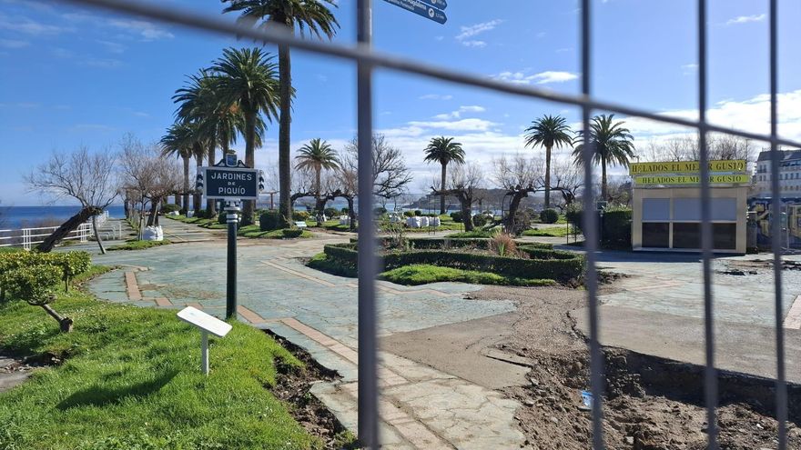 Archivo - Obras en los jardines de Piquío