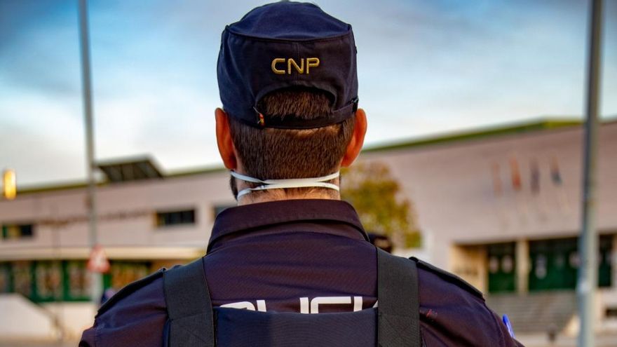 La Justicia sanciona a cuatro subinspectores de Policía por una fiesta que se saltó las restricciones por COVID