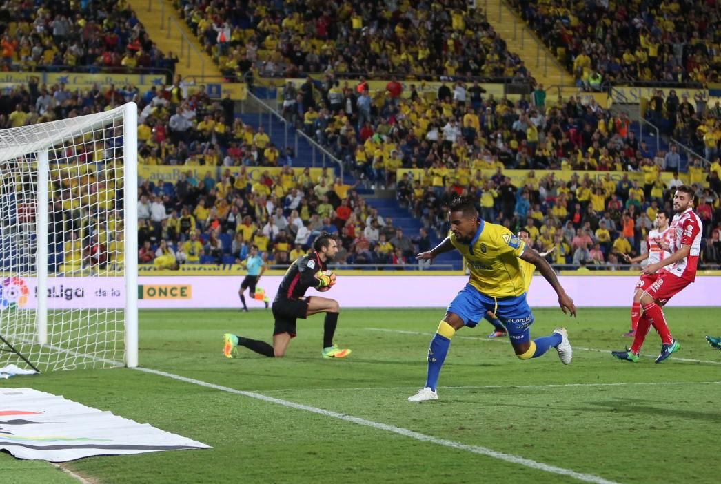 Imágenes del encuentro entre la UD Las Palmas y el RCD Espanyol. Alejandro Ramos.