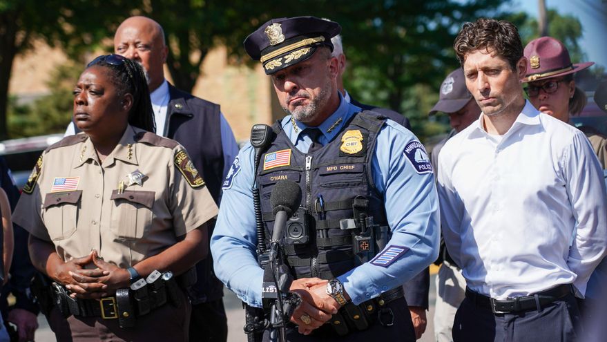 Los 17 heridos en el tiroteo de Minnesota están fuera de peligro, según la policía de EEUU