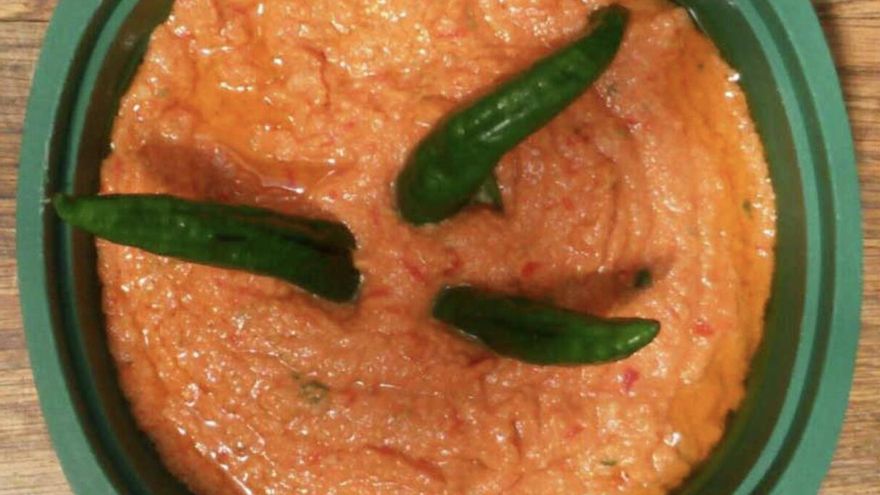 El pequeño pueblo de Cádiz que reivindica una tapa que no es salmorejo, ni gazpacho... y que solo se elabora aquí