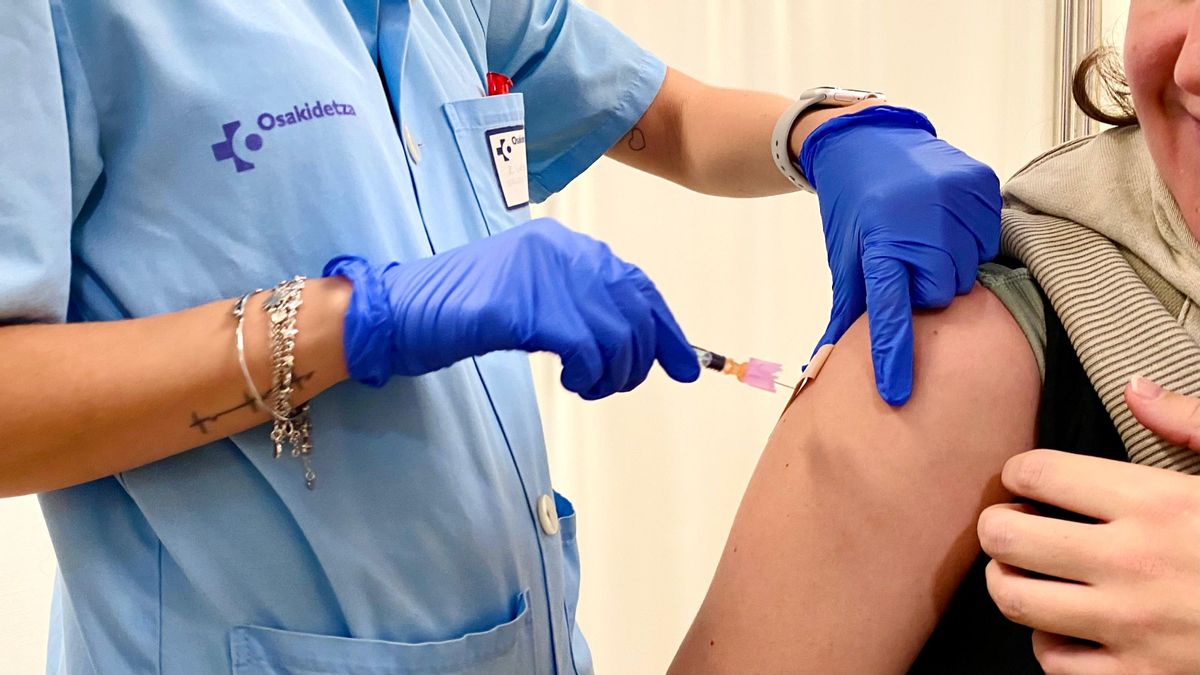Abren ya los doce 'txertogunes', los puntos de vacunación sin cita previa contra la gripe habilitados por Osakidetza