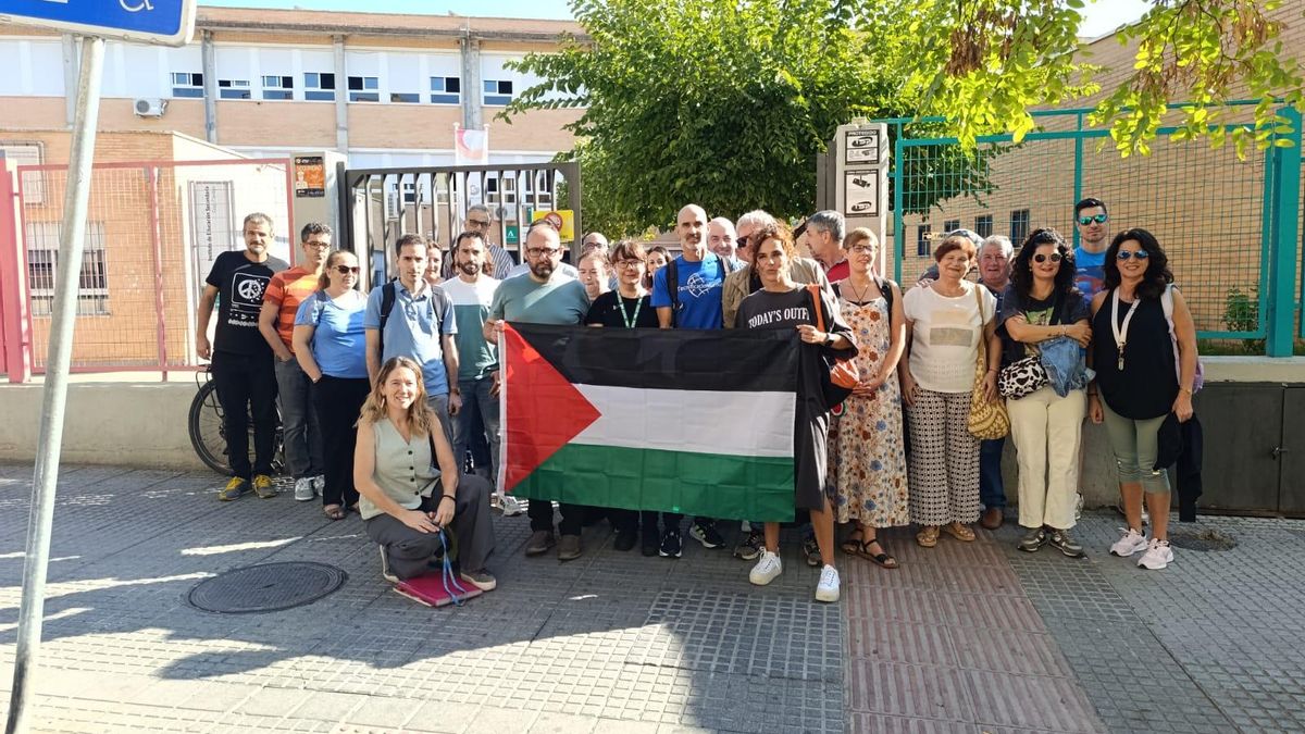 La comunidad educativa del IES Gran Capitán vuelve a manifestarse por Palestina