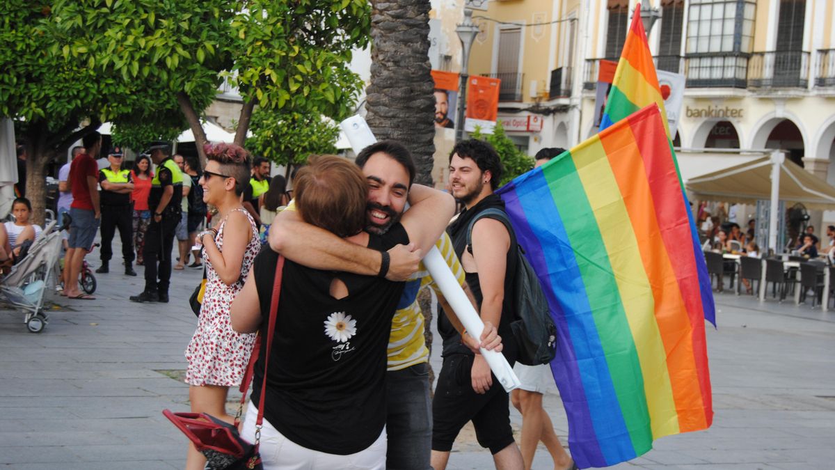 Los colectivos LGTBI renunciaron al concurso de Almeida para gestionar ...