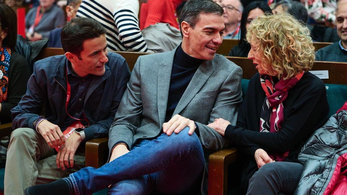 Pedro Casares, Pedro Sánchez y Eva Díaz Tezanos