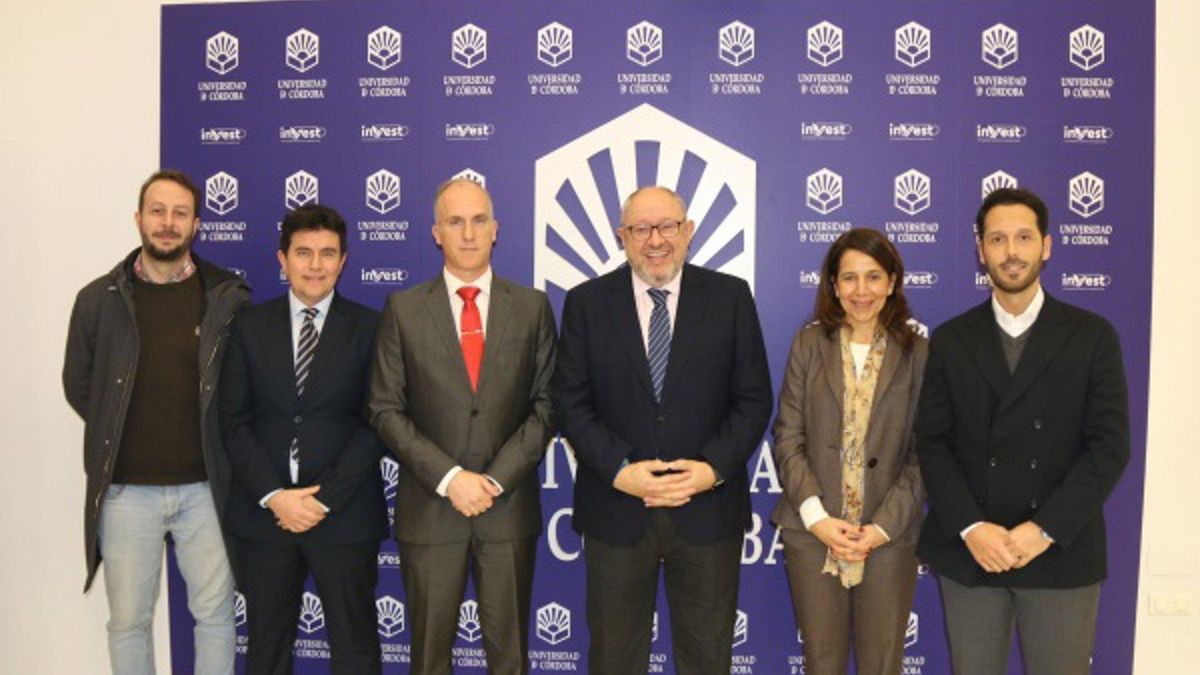 La UCO y Ximenez Iluminación mejorarán la eficiencia energética del alumbrado festivo