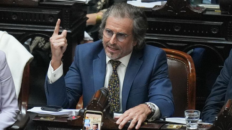 Diputados estoicos, dos minicrisis y la “ansiedad” de Milei: cómo vivieron los libertarios el debate de la ley ómnibus