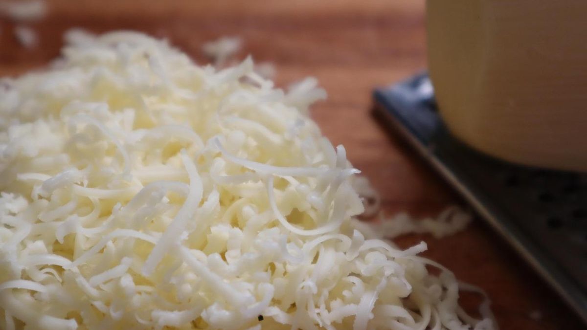 Alerta alimentaria por posible presencia de astillas de madera en lotes de queso rallado Alteza, Albéniz y Froiz