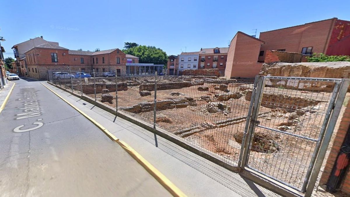 Restos arqueológicos de una pequeña parte del foro romano de Astorga, que serán tapados para ejecutar una plaza.
