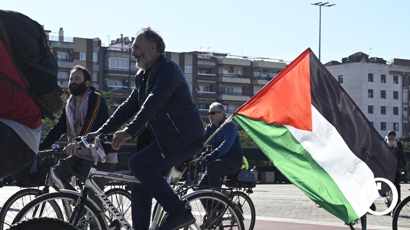 Marcha en bicicleta por solidaridad con el pueblo palestino.