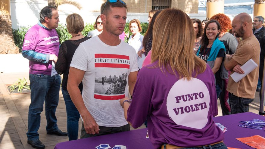 Imagen de archivo de un punto violeta.