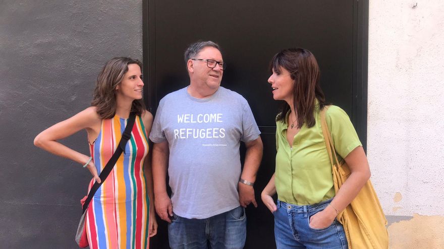 Visibilizar los campos de refugiados en Lesbos y denunciar "las cortinas de humo" de Europa: la asociación Amigos de Ritsona, de vuelta en Murcia