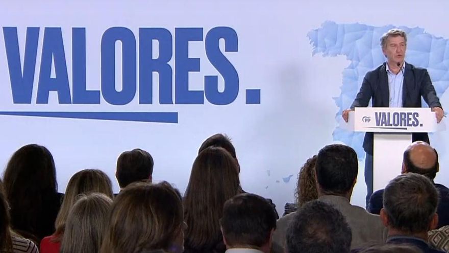 Feijóo respalda a Ayuso y reprocha a Pradales que hable en euskera: “Ahora resulta que el lehendakari actual es más vasco que los anteriores”