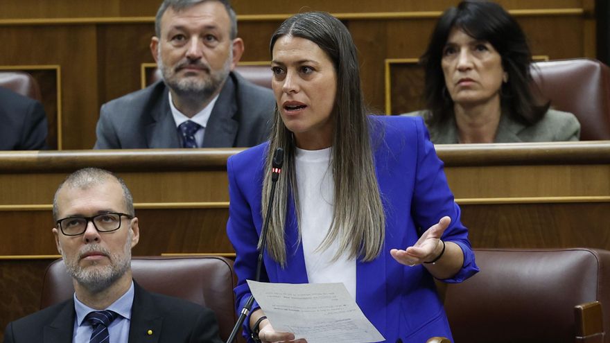 La portavoz de JxCat Míriam Nogueras interviene durante la sesión de control al Gobierno, este miércoles, en el Congreso de los Diputados. EFE/ Chema Moya