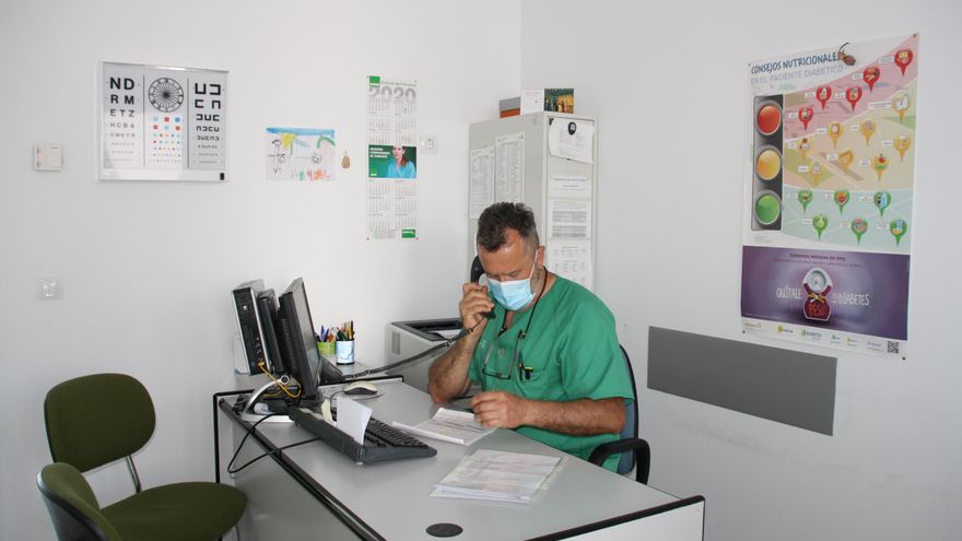 Profesionales y sindicatos se lanzan a la defensa de la Atención Primaria en su día: "Es el momento de apostar por ella"